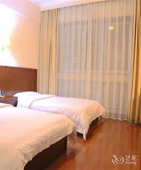 Tianjin Jingjin Hotel Exterior photo